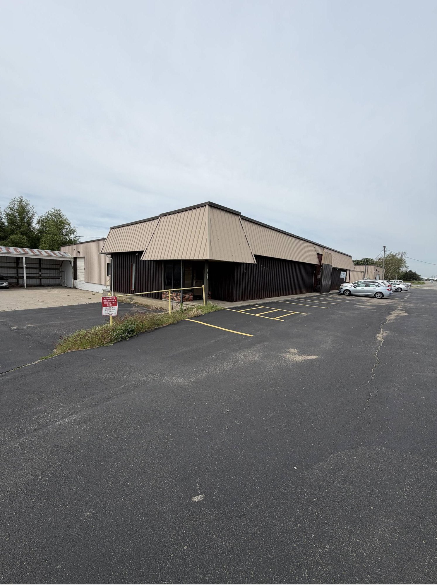 623 N 19Th Ave E, Newton, IA 50208