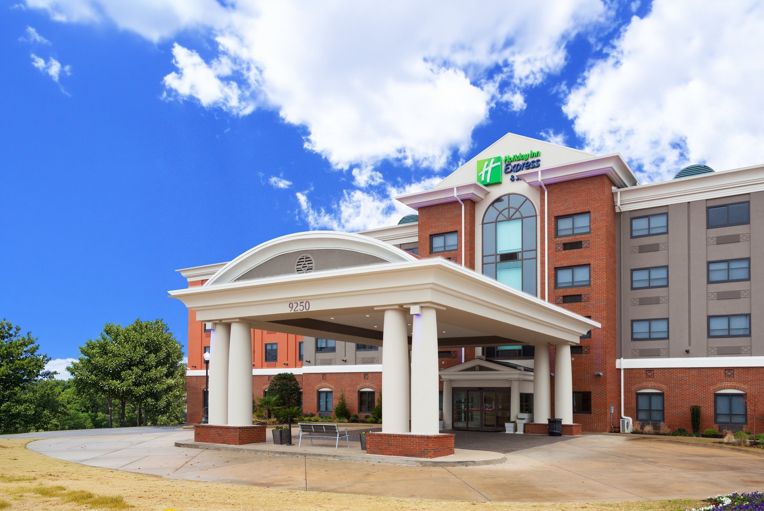 9250 Boyd Cooper Pkwy, Montgomery, AL 36117