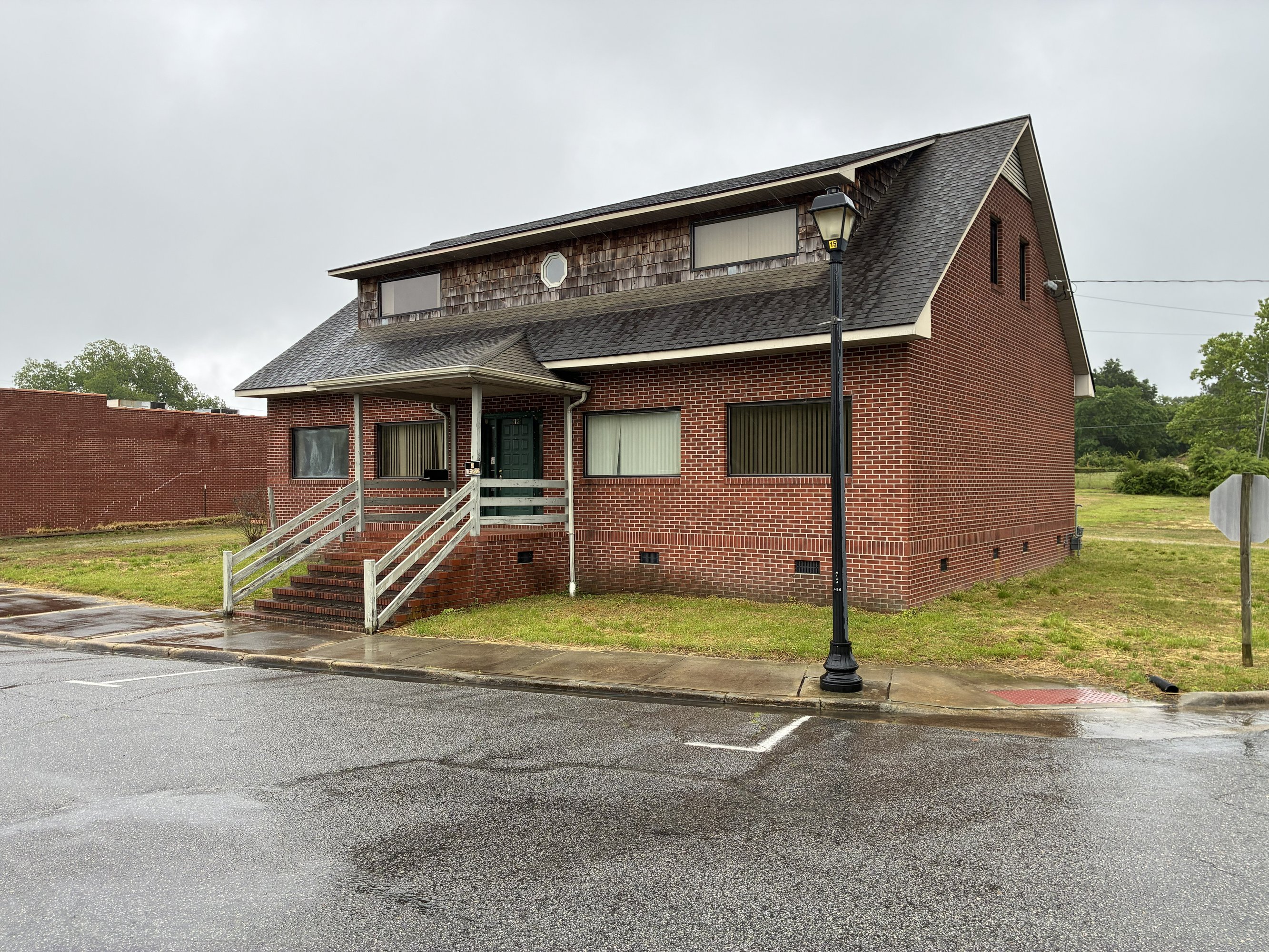 212 West Water St, Plymouth, NC 27962