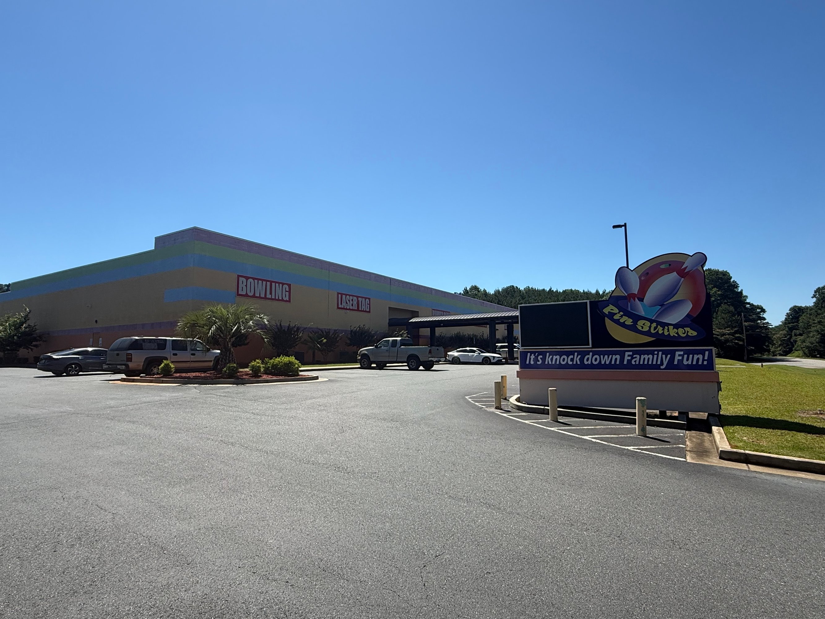 4318 Sheraton Dr, Macon, GA 31210