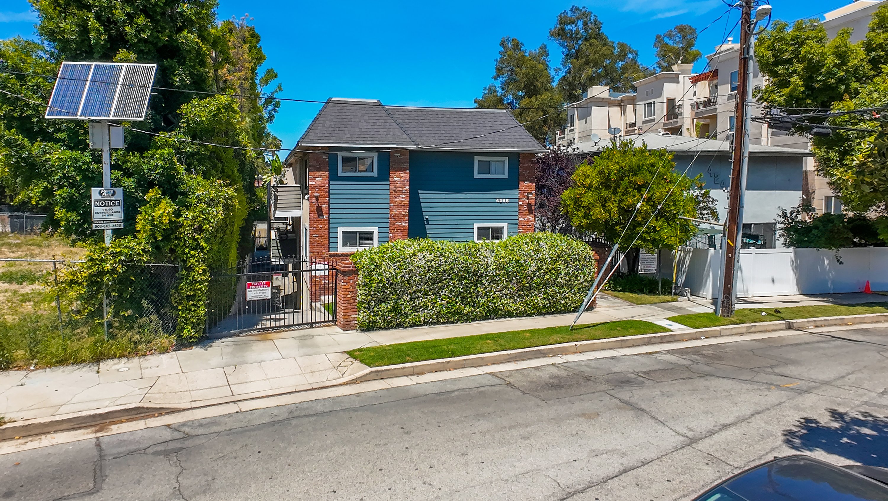 4248 Arch Dr, Studio City, CA 91604