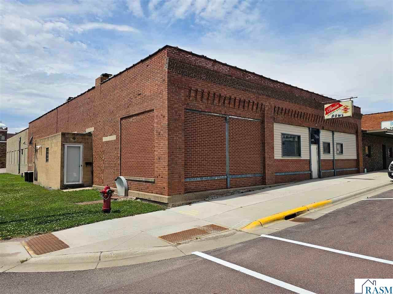140 S 1St Ave, Sleepy Eye, MN 56085