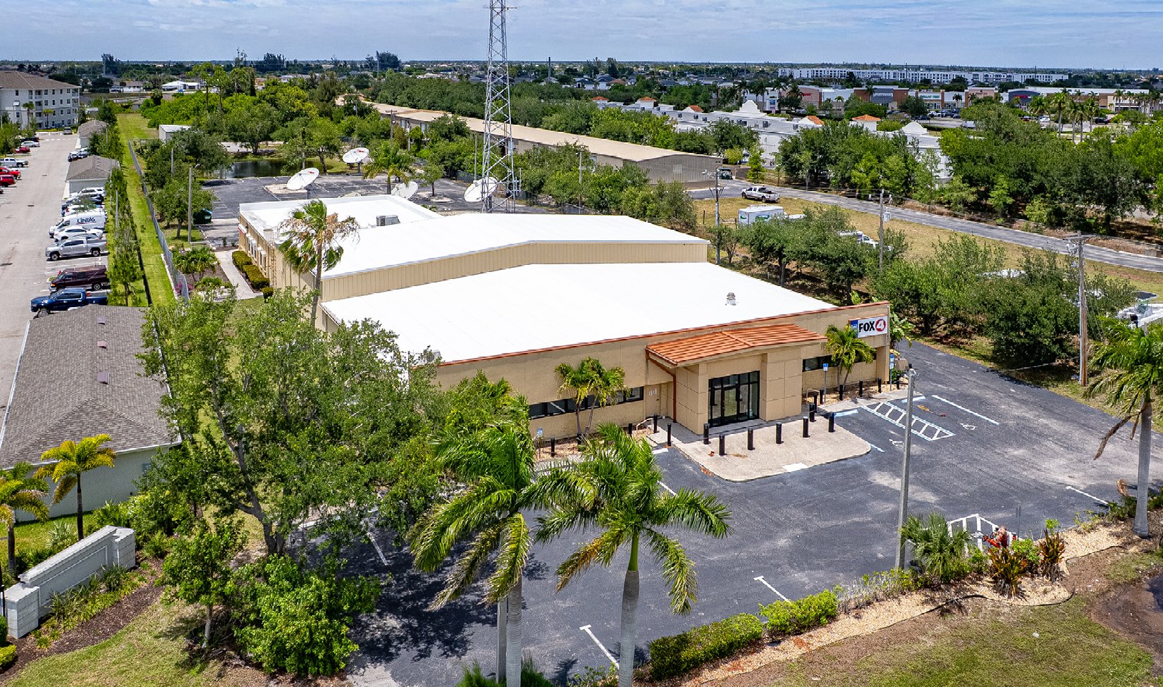 621 Southwest Pine Island Rd, Cape Coral, FL 33991