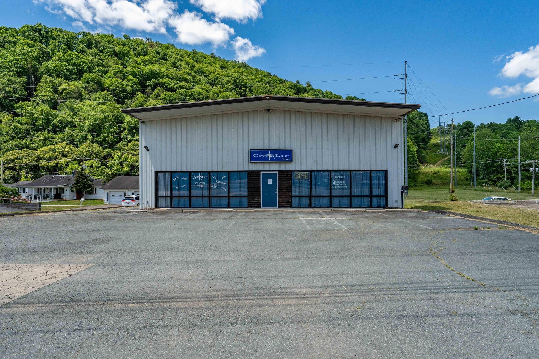 628 S Shady St, Mountain City, TN 37683