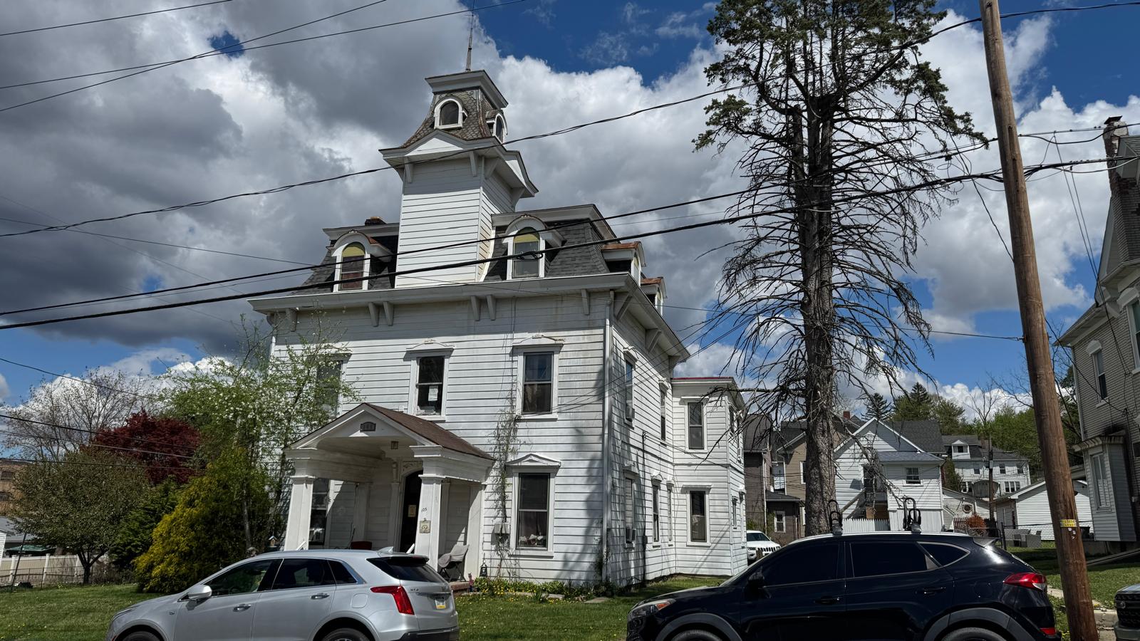 105 2Nd St, Slatington, PA 18080