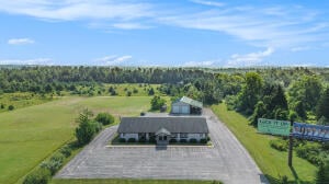 9750 N Straits Hwy, Cheboygan, MI 49721
