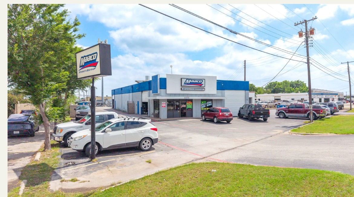 3215 West Euless Blvd, Euless, TX 76040
