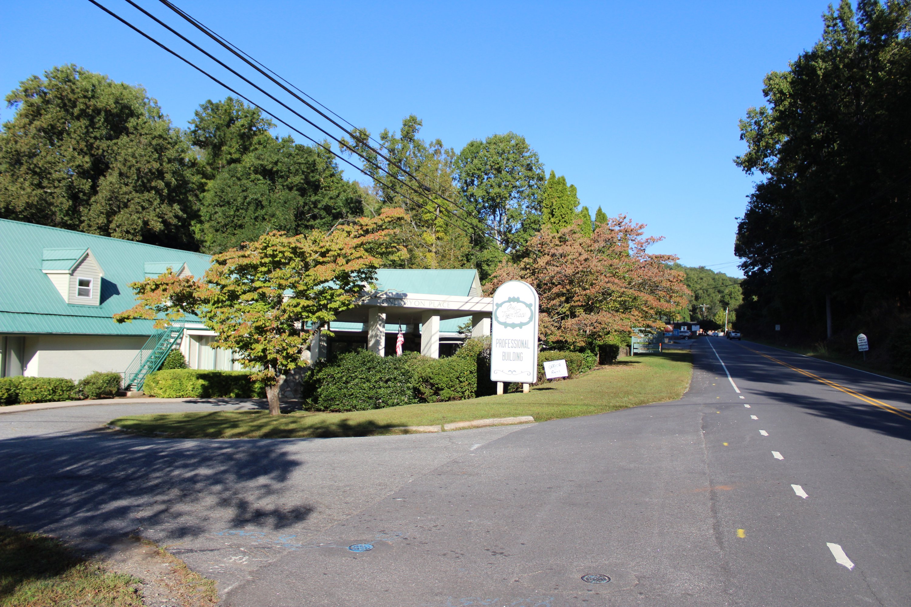 20 Jervey Rd, Tryon, NC 28782