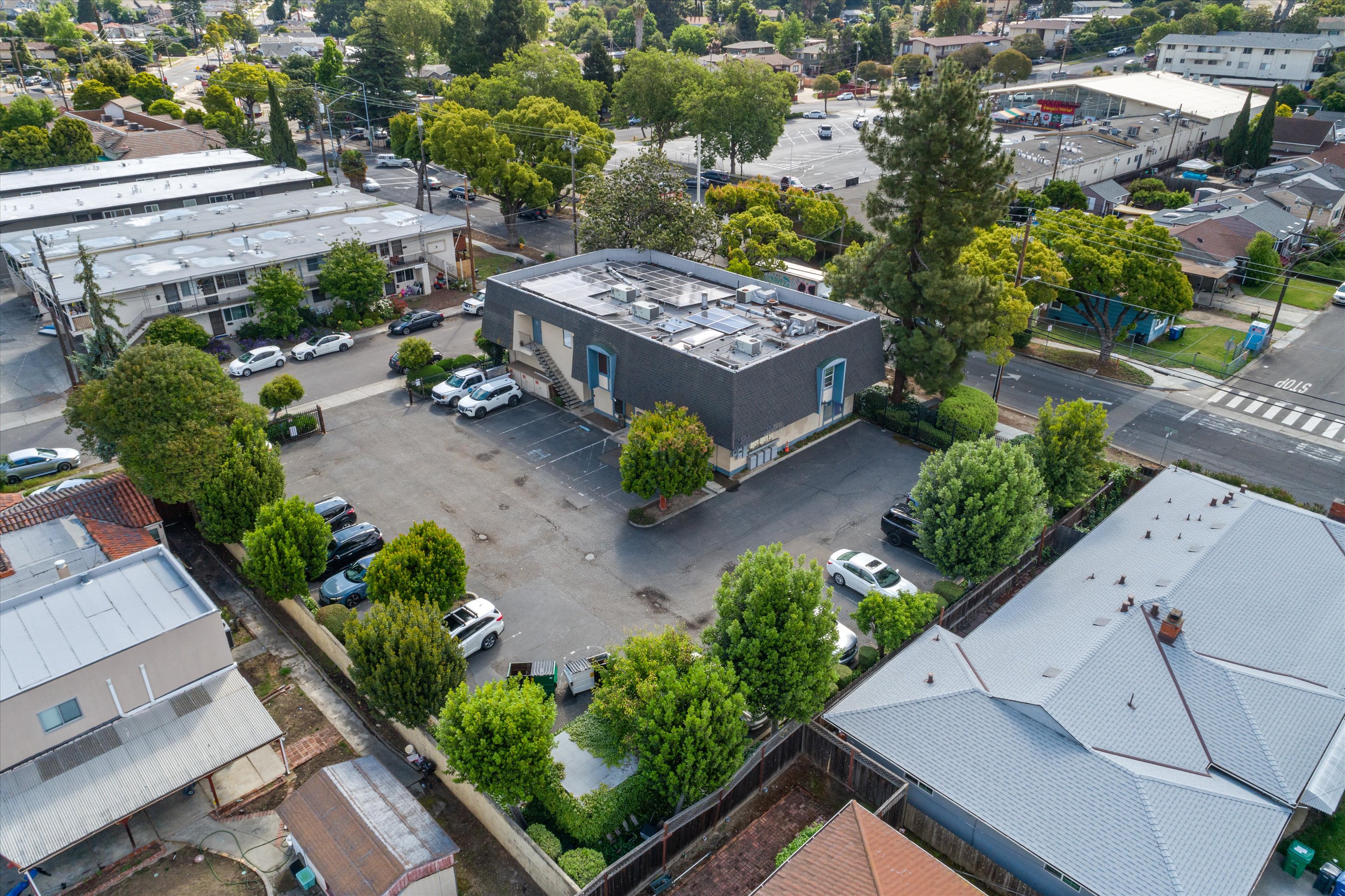 1866 B St, Hayward, CA 94541