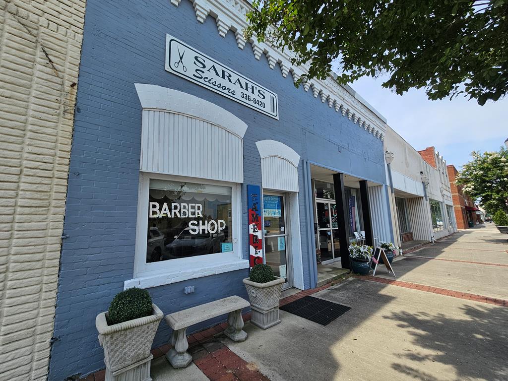 14 Broad St, Camilla, GA 31730