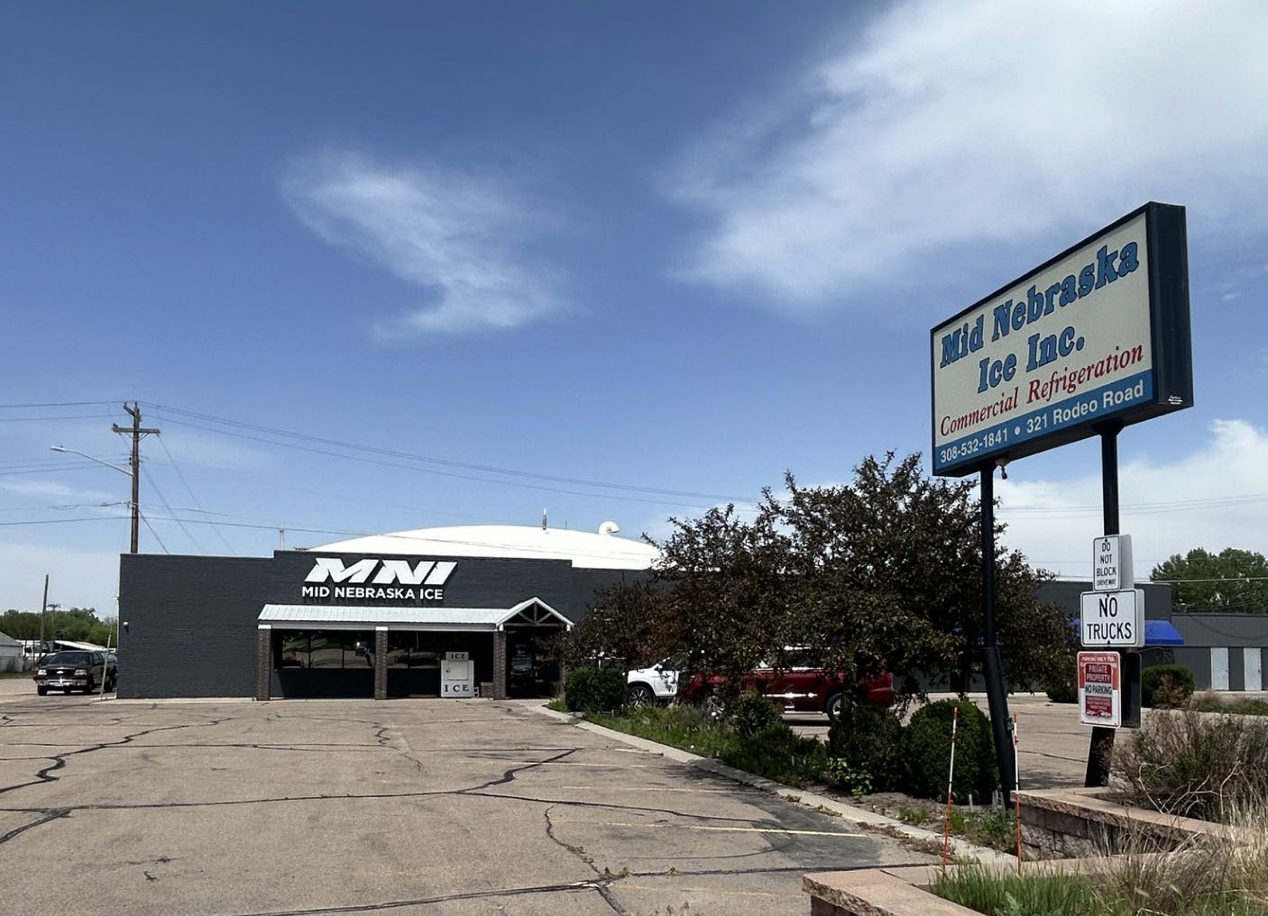 321 Rodeo Rd, North Platte, NE 69101
