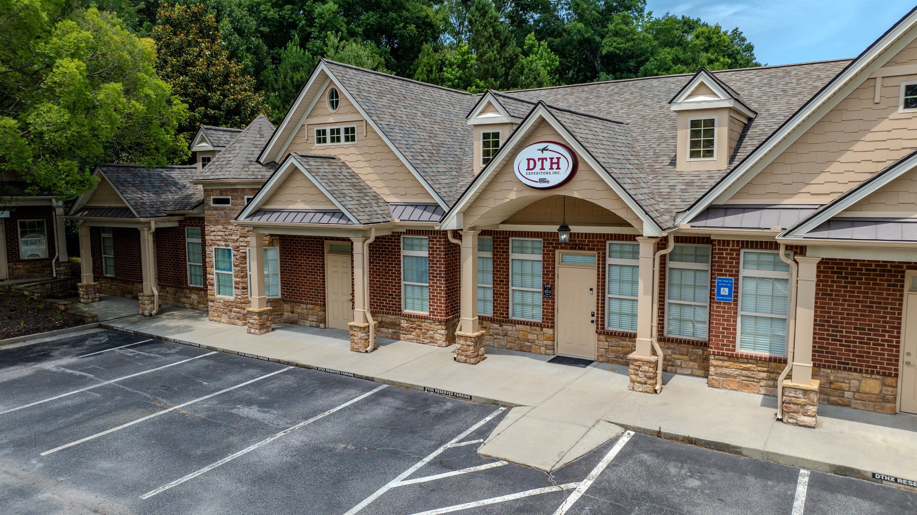 120 Millbrook Village Dr, Tyrone, GA 30290