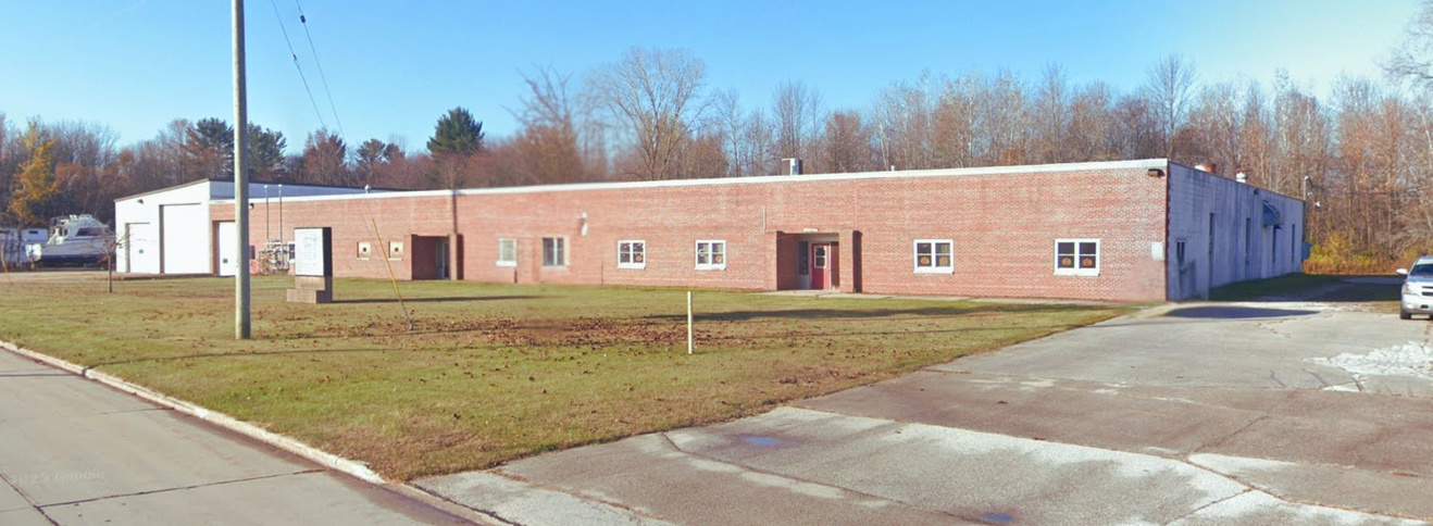 1912 Columbus St, Two Rivers, WI 54241