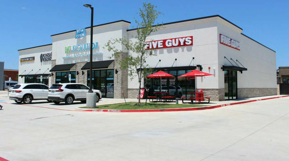 8633 Davis Blvd, North Richland Hills, TX 76182