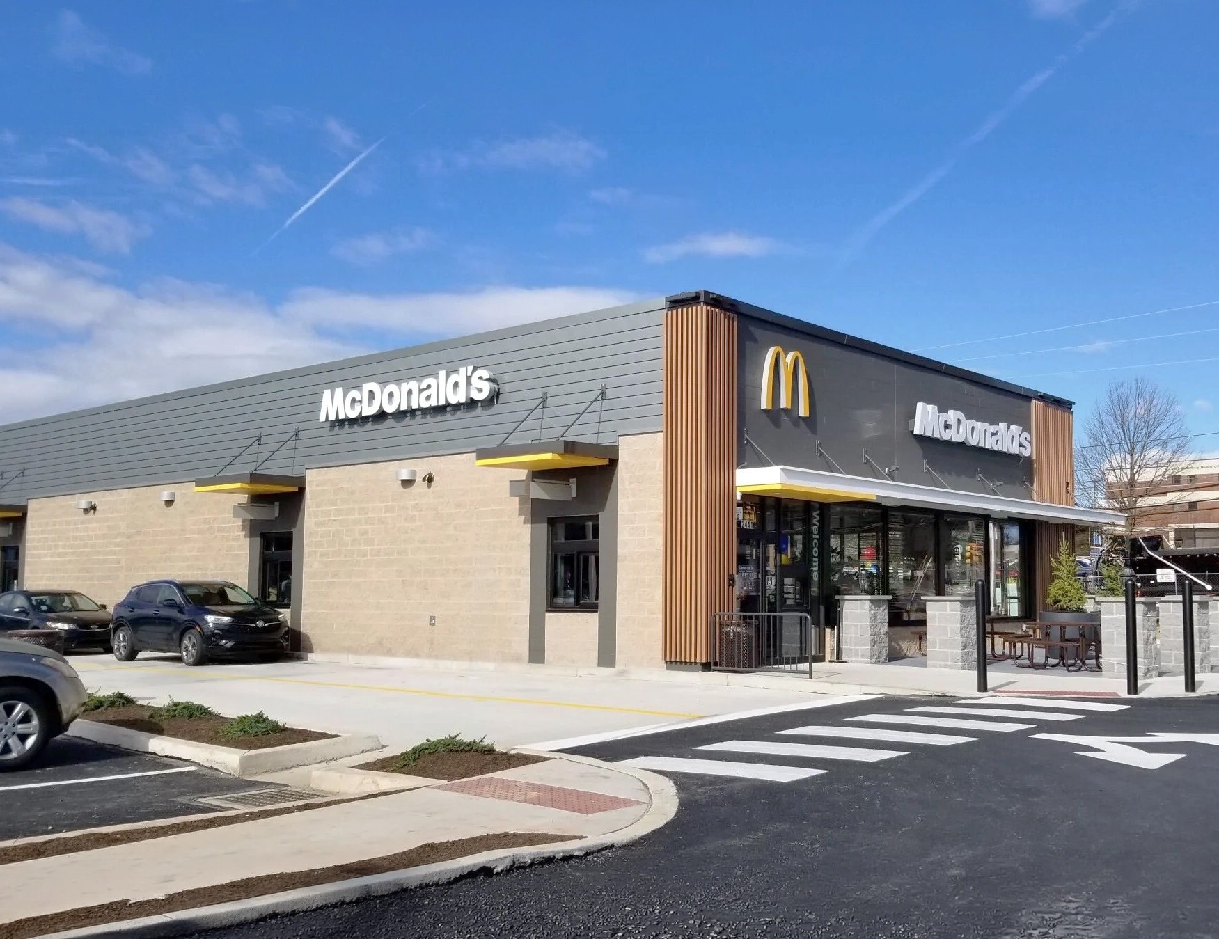 735 Boston Post Rd, Marlborough, MA 01752