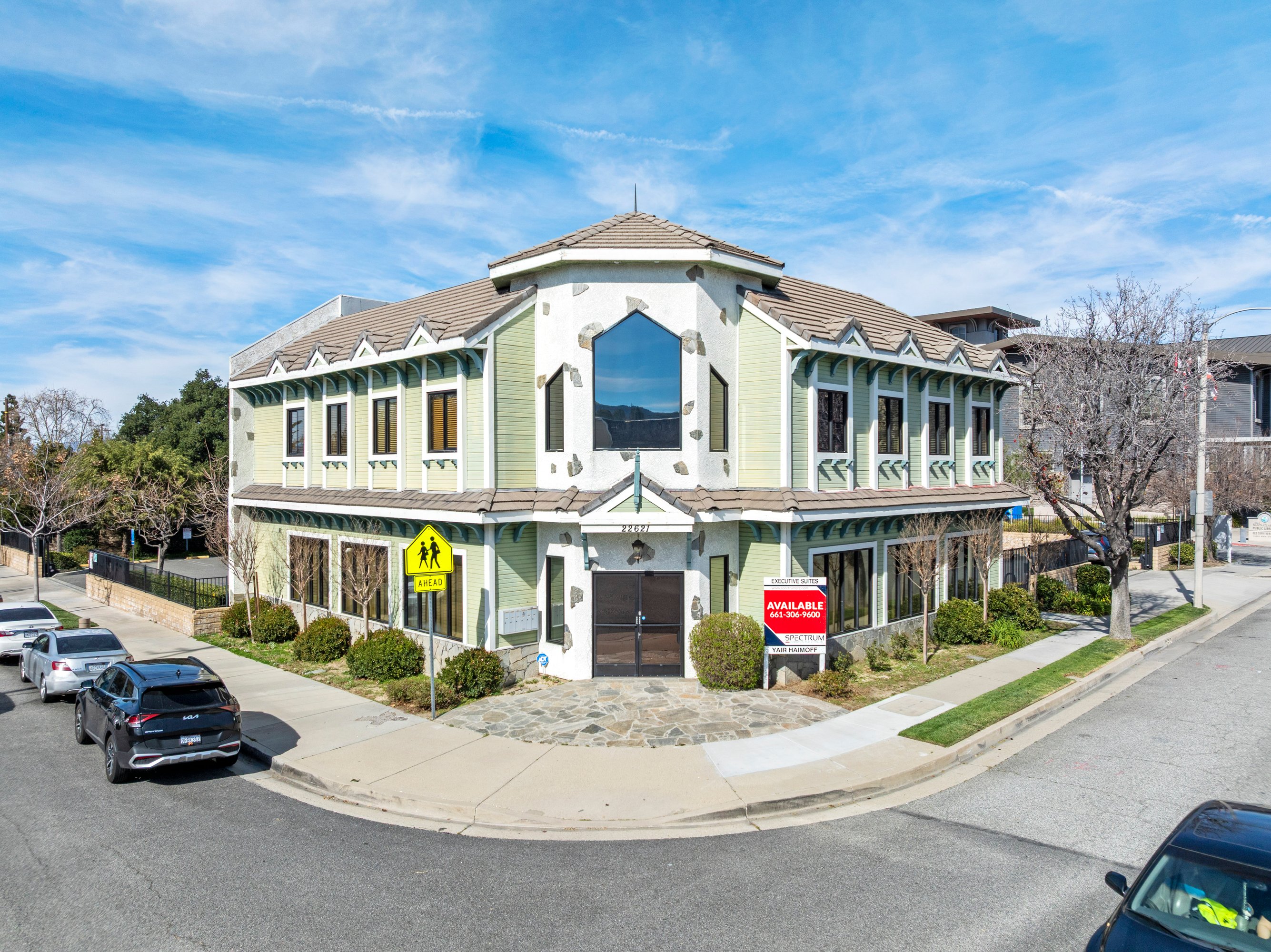 22621 Lyons Ave, Santa Clarita, CA 91321