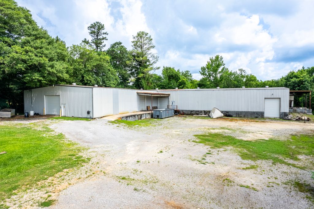 206 Highway 36 E, Hartselle, AL 35640
