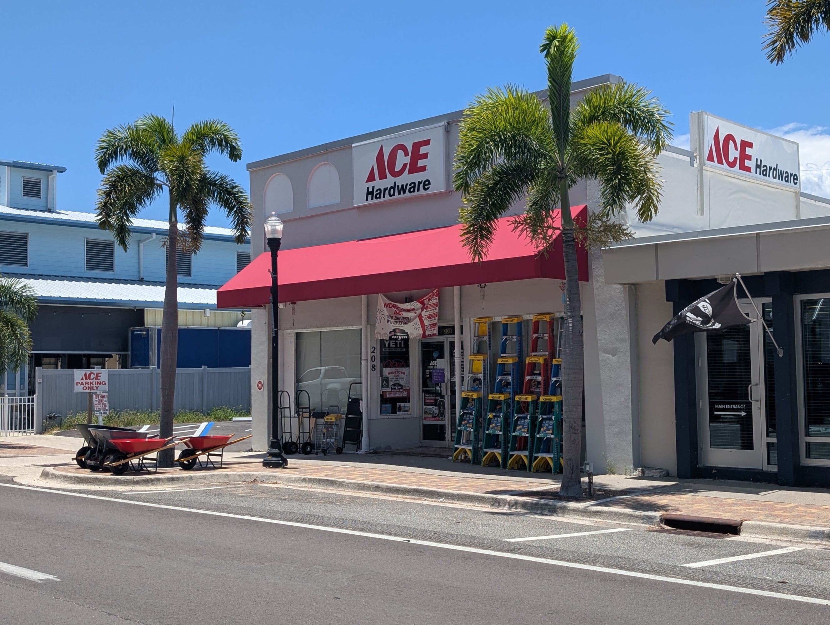 208 W Marion Ave, Punta Gorda, FL 33950