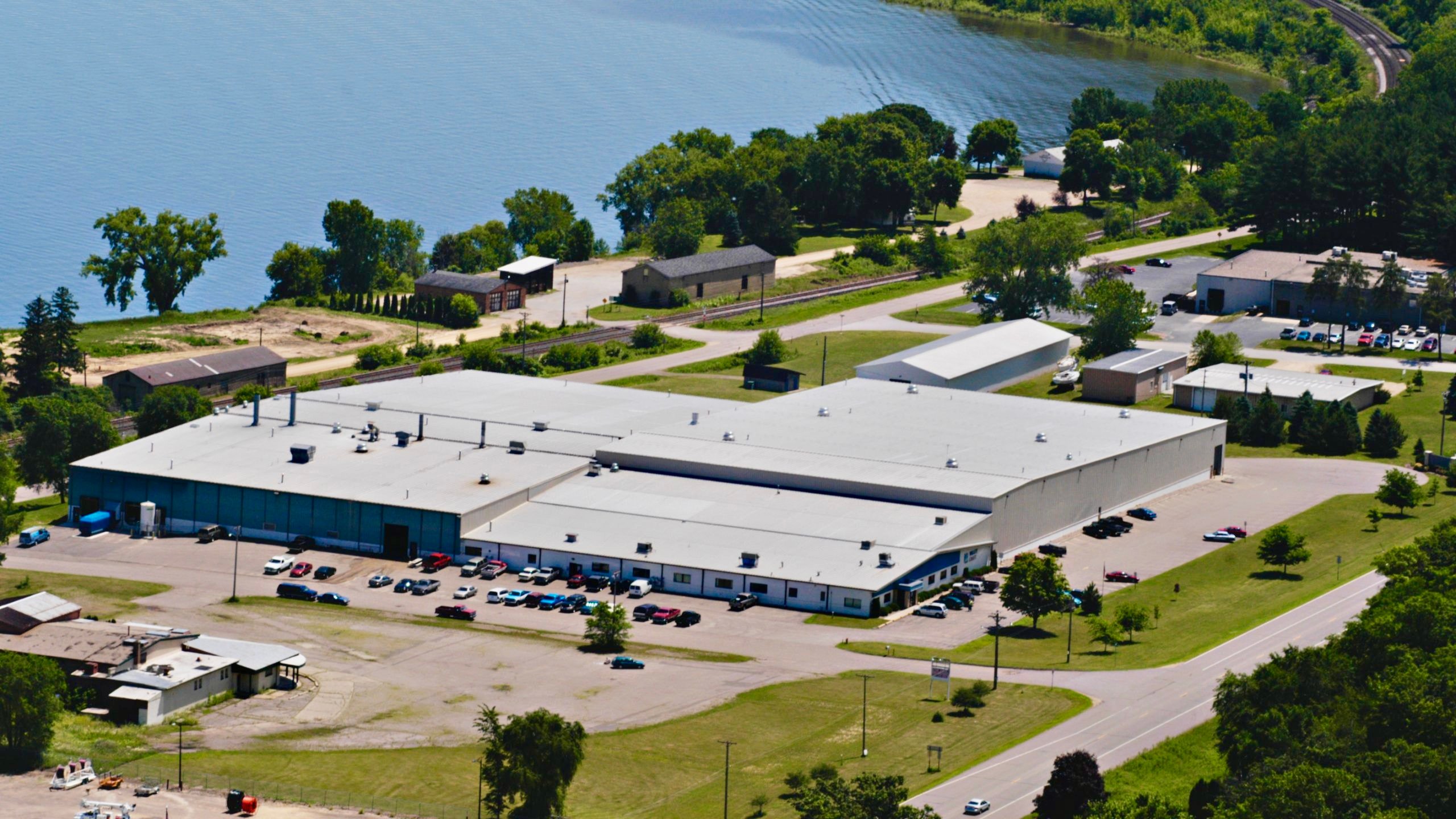 2001 Highway 61 S, Lake City, MN 55041
