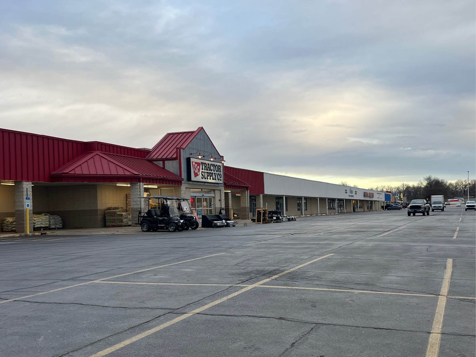 1401 South Santa Fe Ave, Chanute, KS 66720
