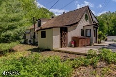 393 Maxim Dr, Andover, NJ 07821