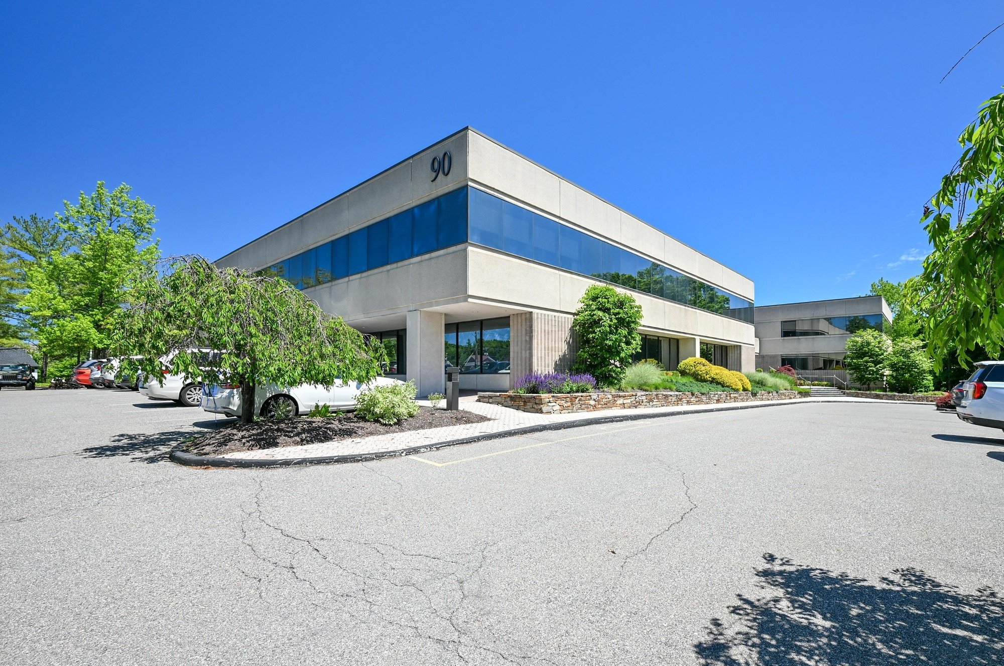 90 Grove St, Ridgefield, CT 06877
