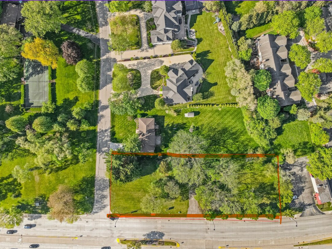 127 W Lake St, Bloomingdale, IL 60108