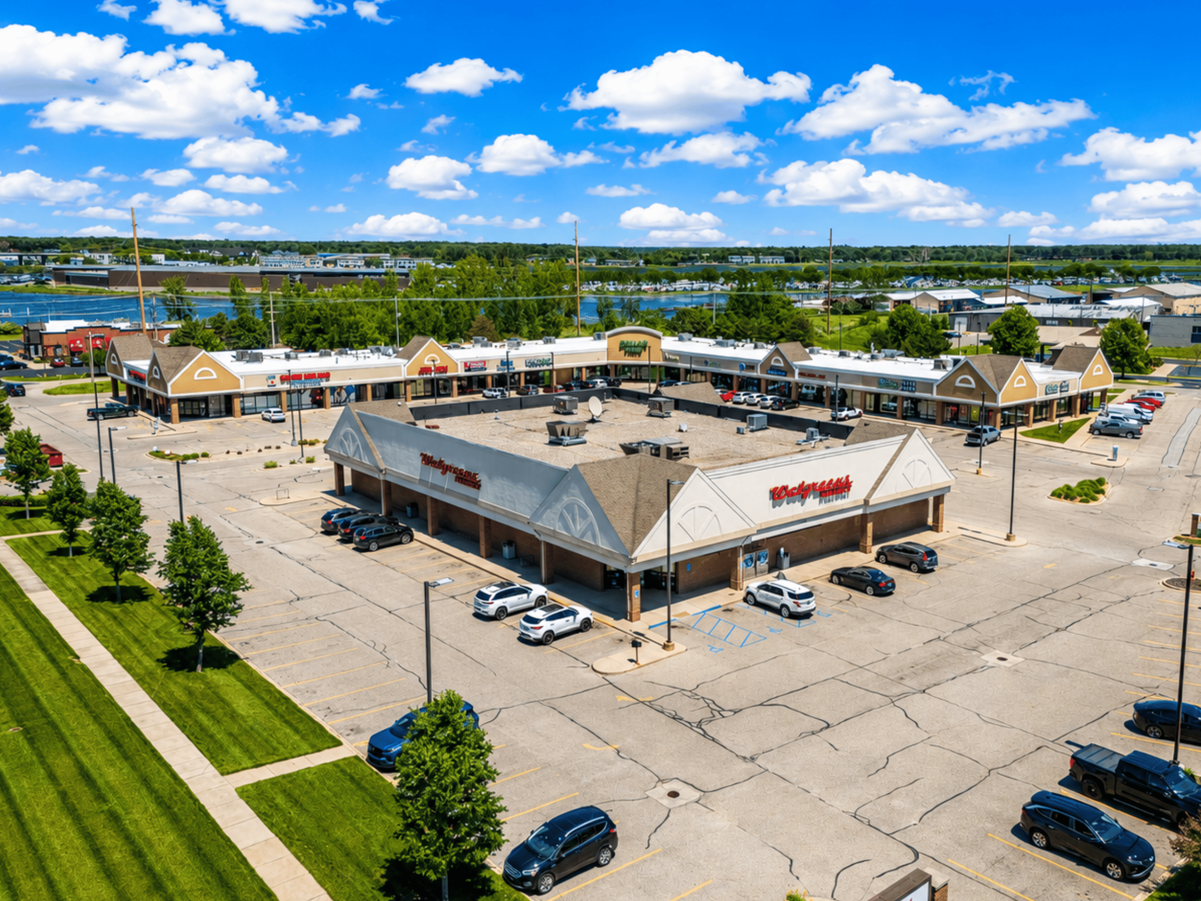 518 North Beacon Blvd, Grand Haven, MI 49417
