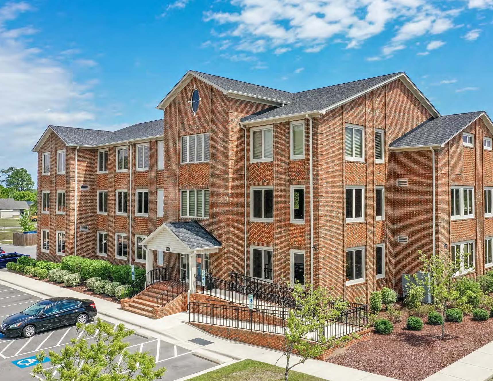 7724 Raeford Rd, Fayetteville, NC 28304
