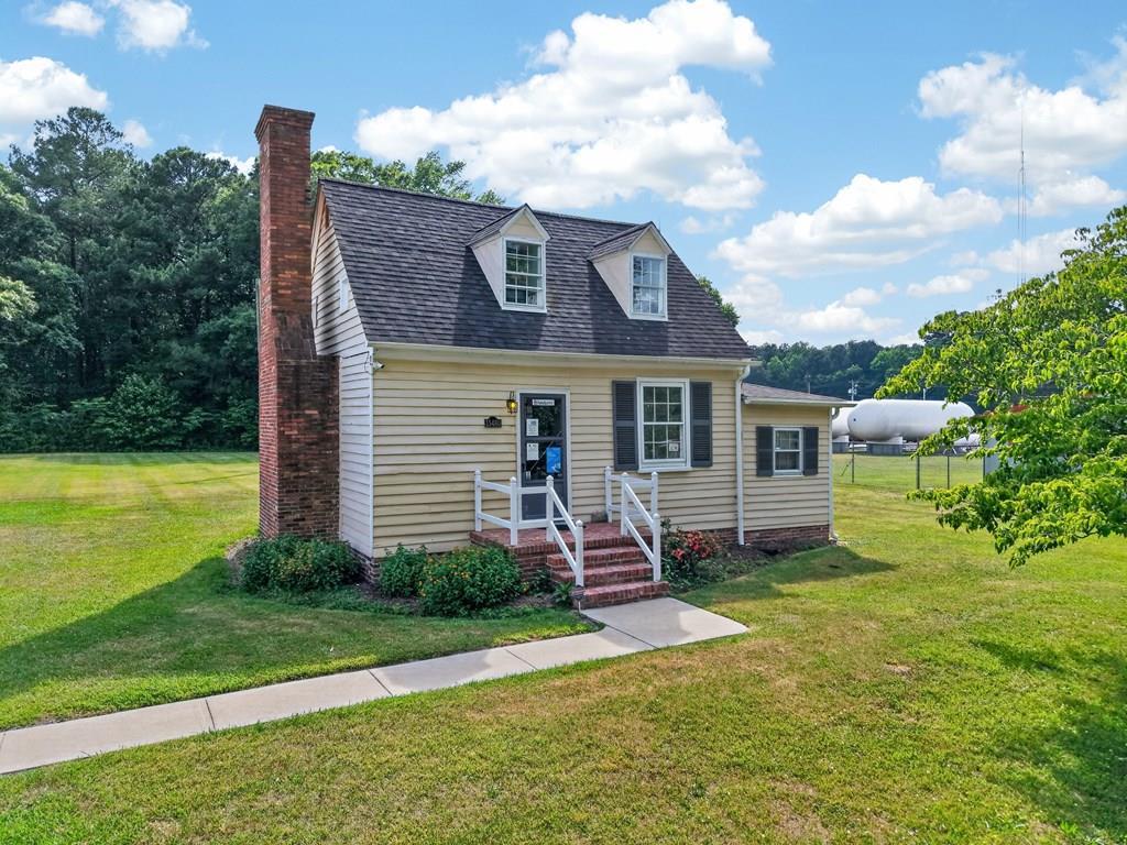 15480 Merry Cat Ln, Belle Haven, VA 23306
