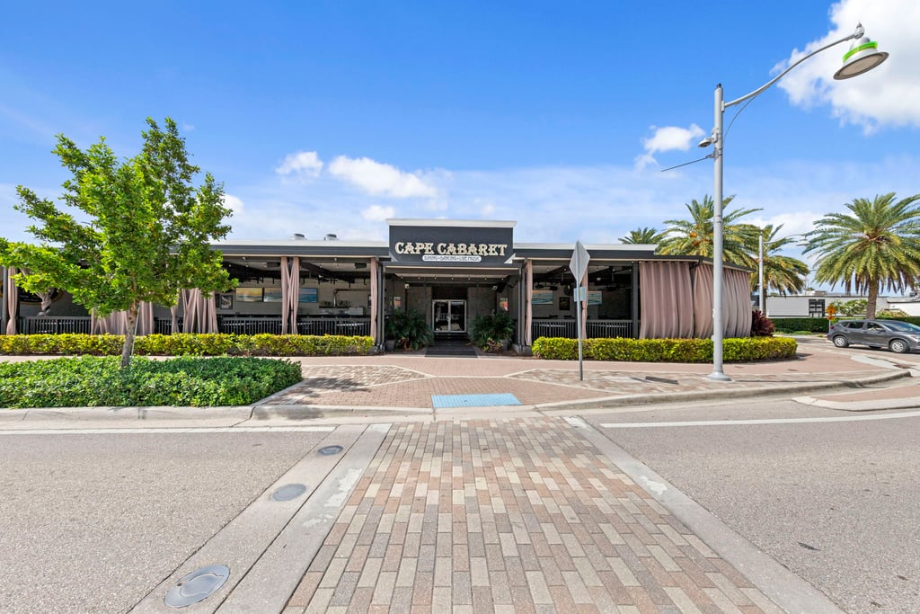 4725 Vincennes Blvd, Cape Coral, FL 33904