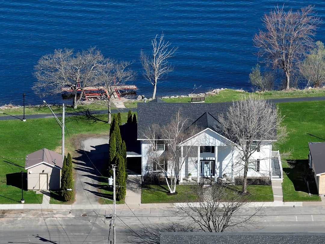 131 St Lawrence Ave, Waddington, NY 13694