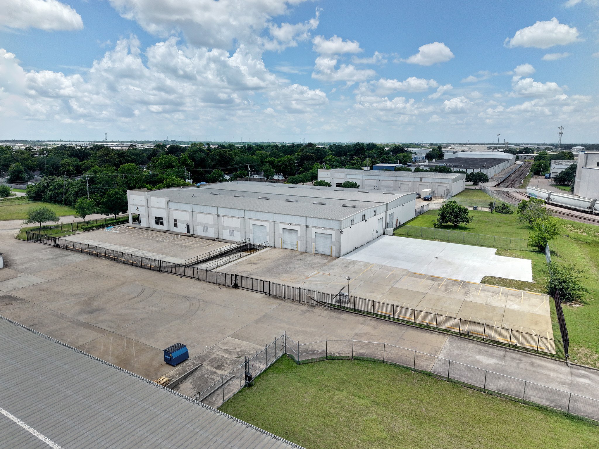 7425 Major St, Houston, TX 77061