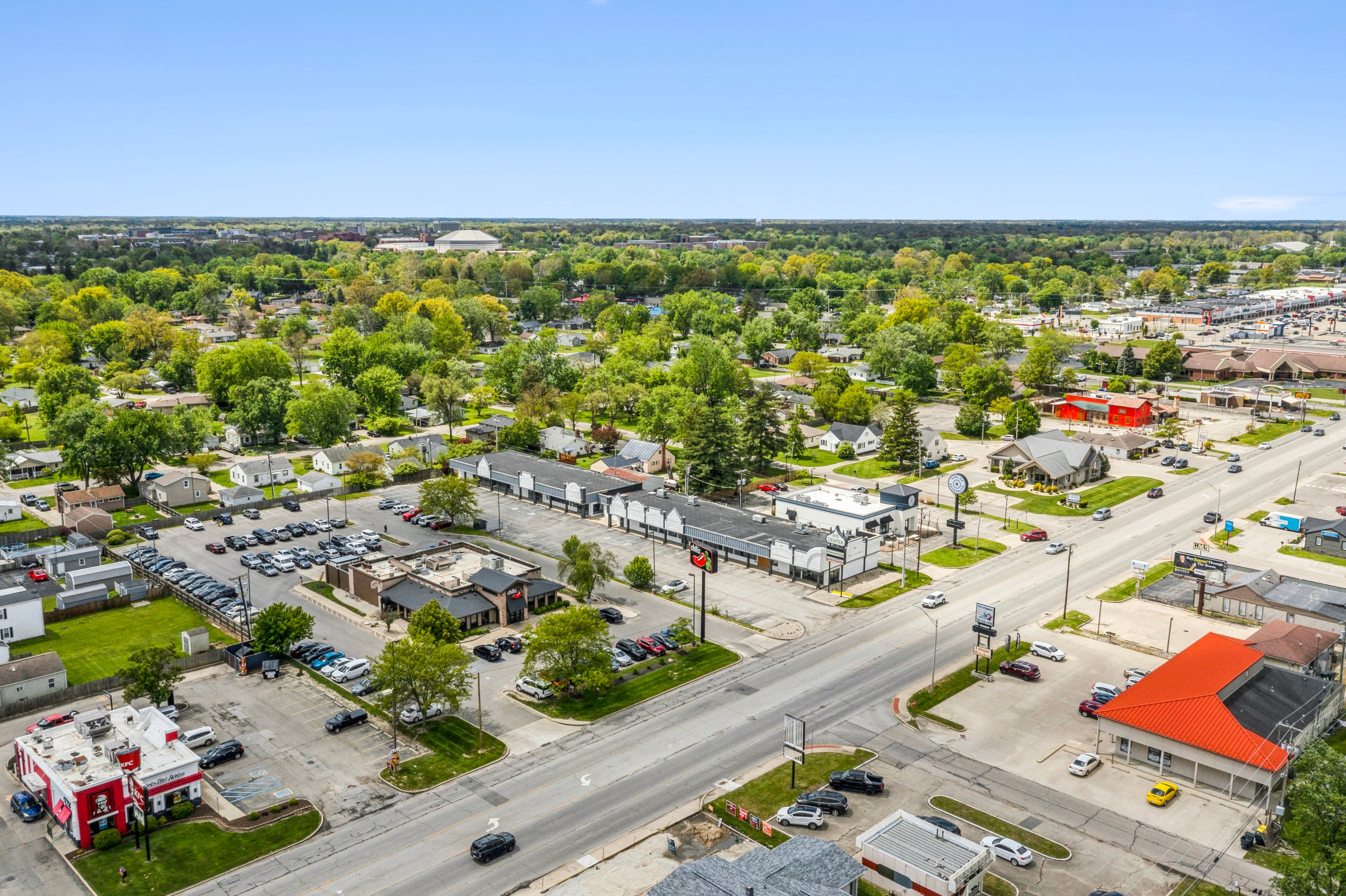 811 West Mcgalliard Rd, Muncie, IN 47303