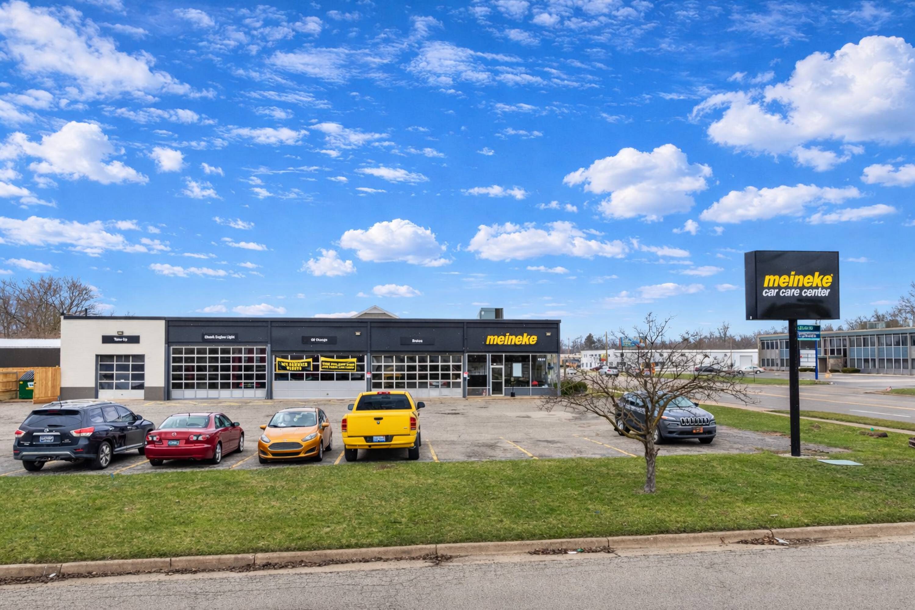 1249 West Columbia Ave, Battle Creek, MI 49015
