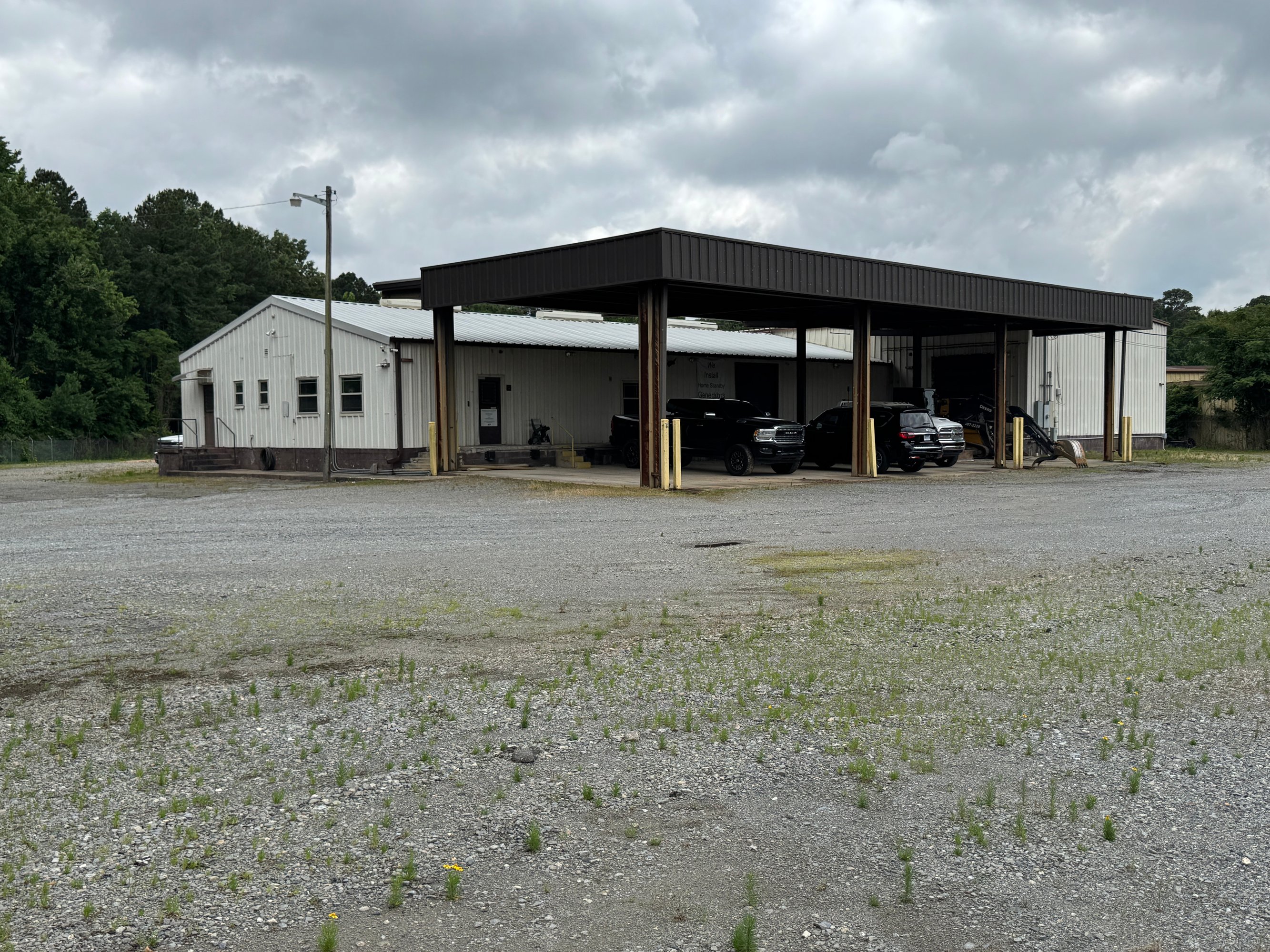 9809 Mann Rd, Little Rock, AR 72103
