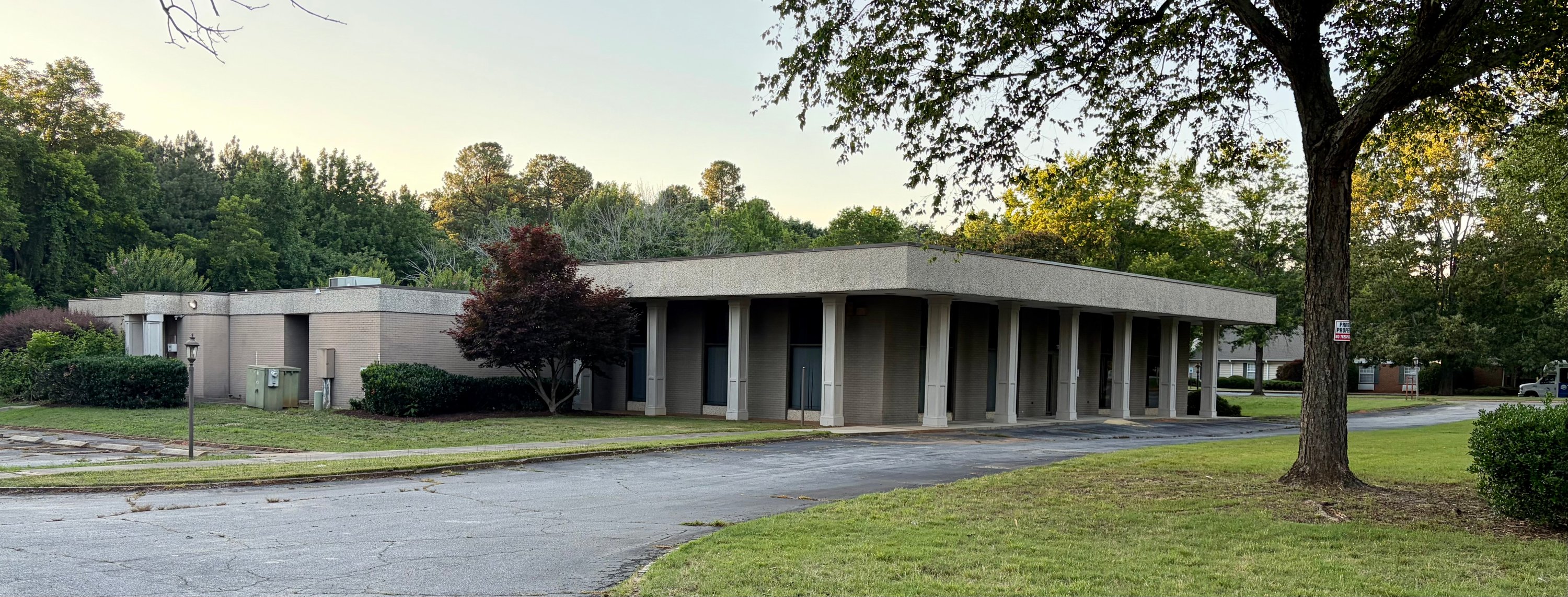 1776 Skylyn Dr, Spartanburg, SC 29307
