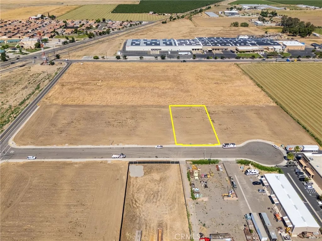239 Commerce Way, Los Banos, CA 93635