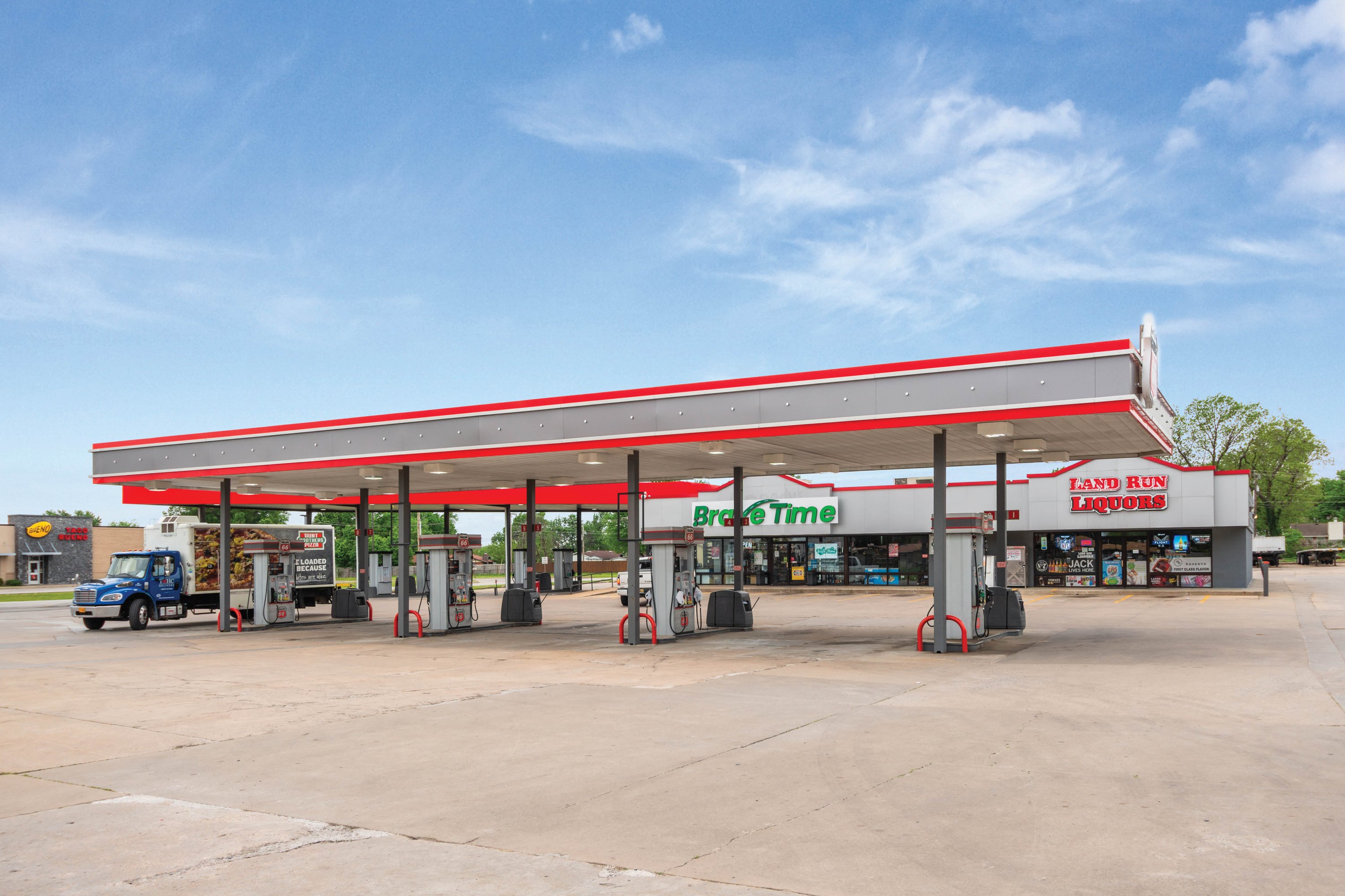 303 North Blake Dr, Wagoner, OK 74467