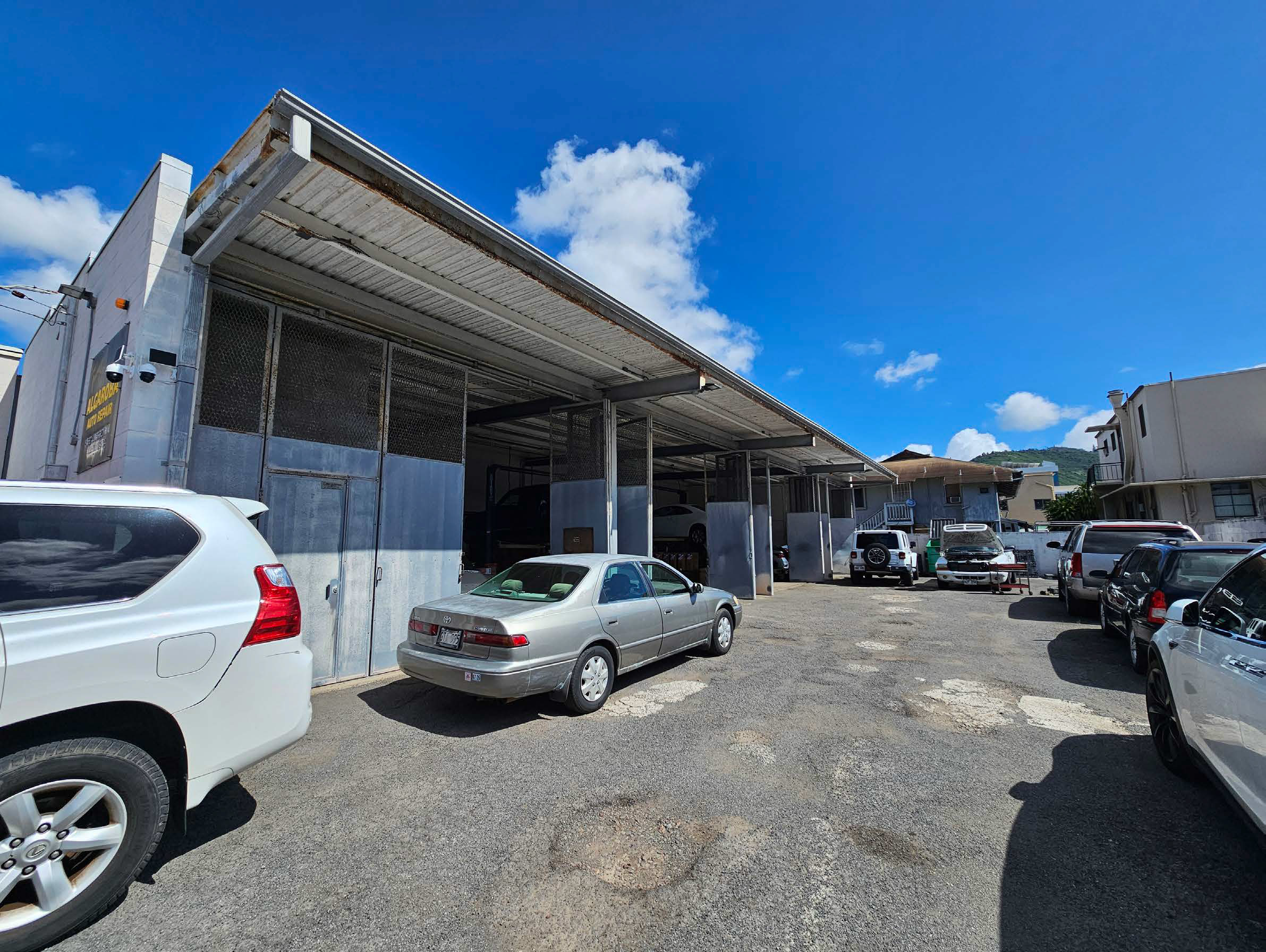 1918 Algaroba St, Honolulu, HI 96826