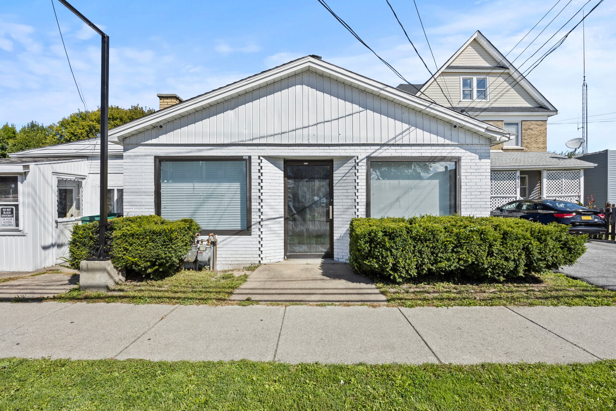 2318 Niagara St, Niagara Falls, NY 14303