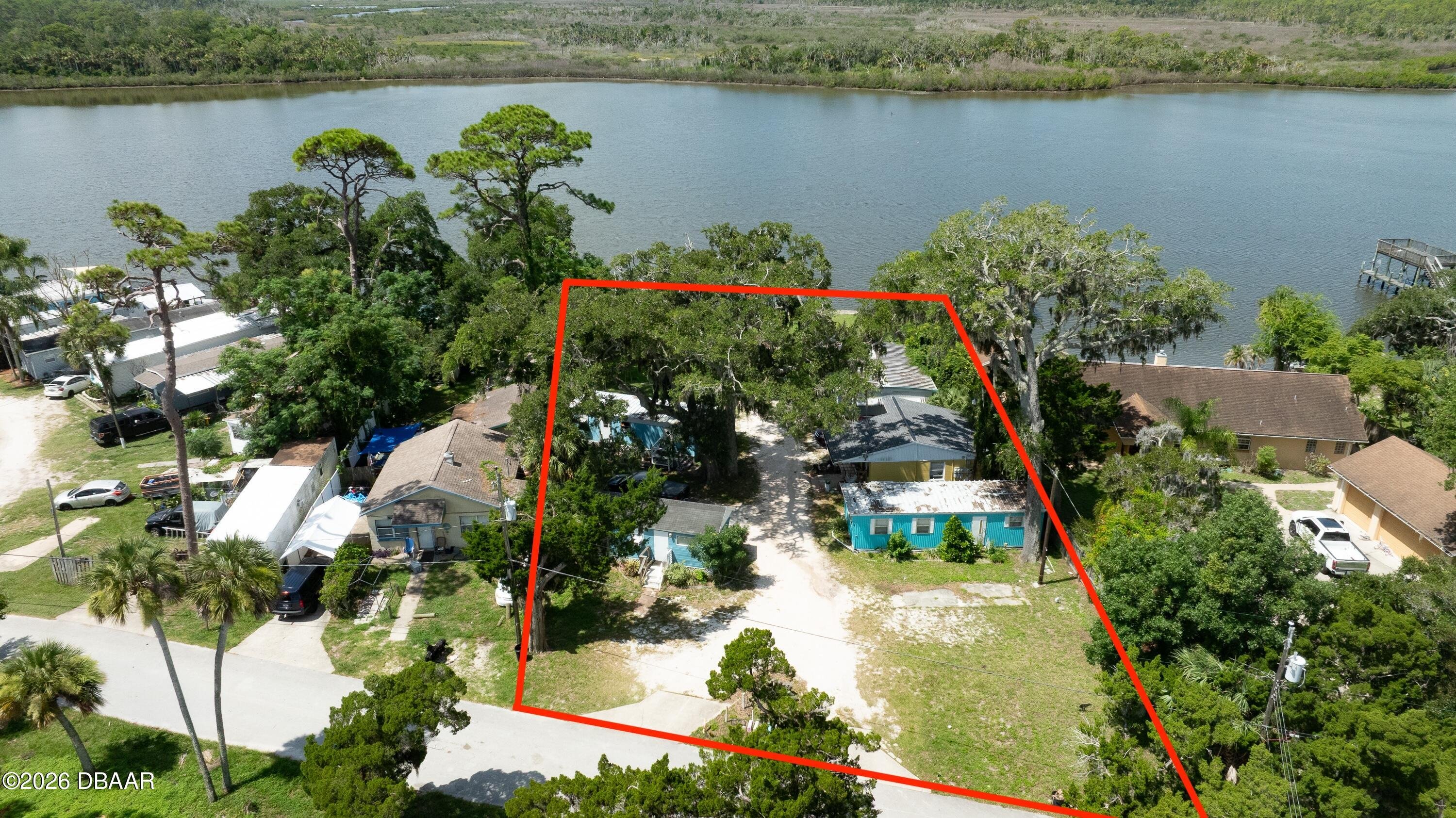 5564 W Bayshore Dr, Port Orange, FL 32127