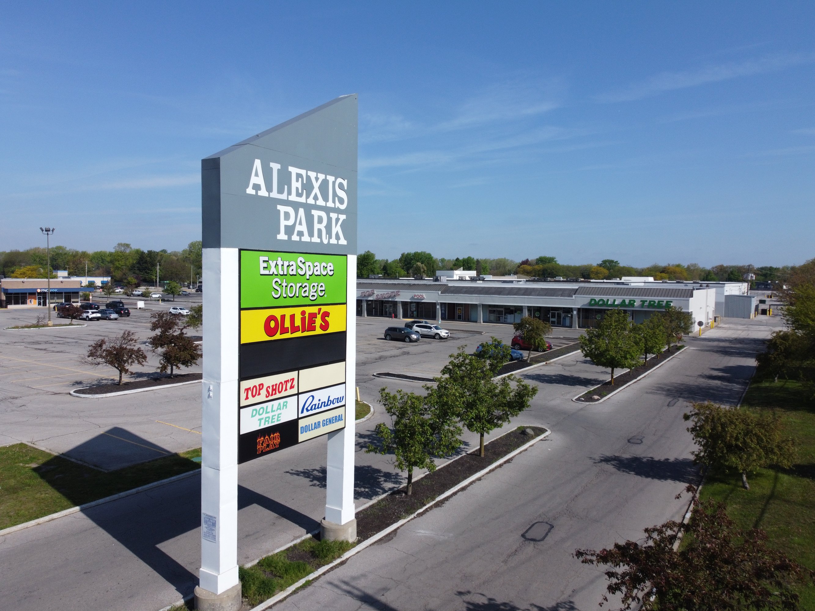 920 West Alexis Rd, Toledo, OH 43612