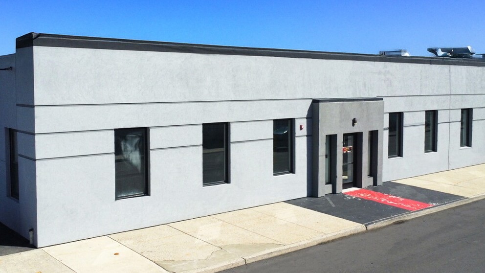 50 Nassau Terminal Rd, New Hyde Park, NY 11040