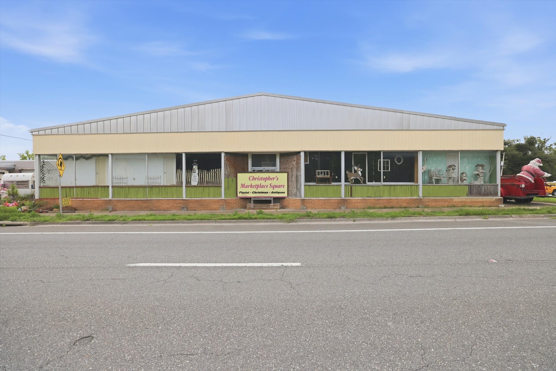 114 S Byron Butler Pkwy, Perry, FL 32347