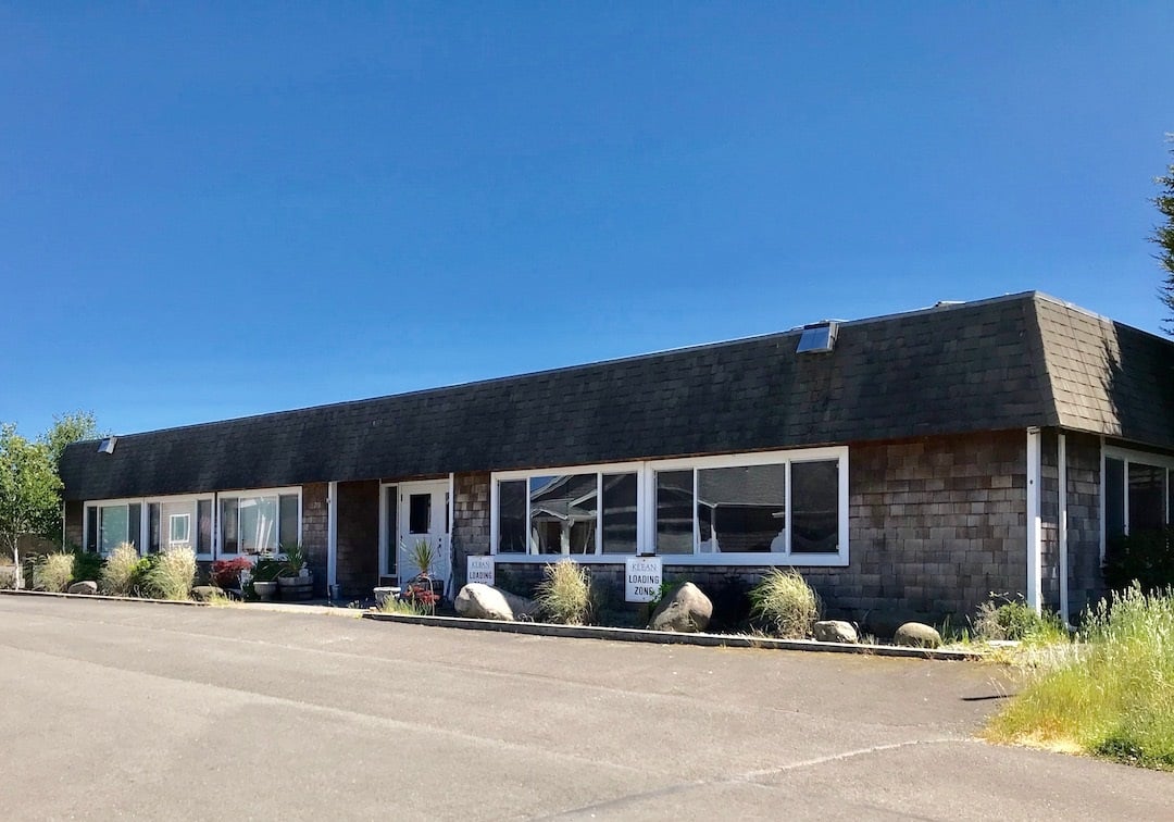 211 Pioneer Rd, Long Beach, WA 98631