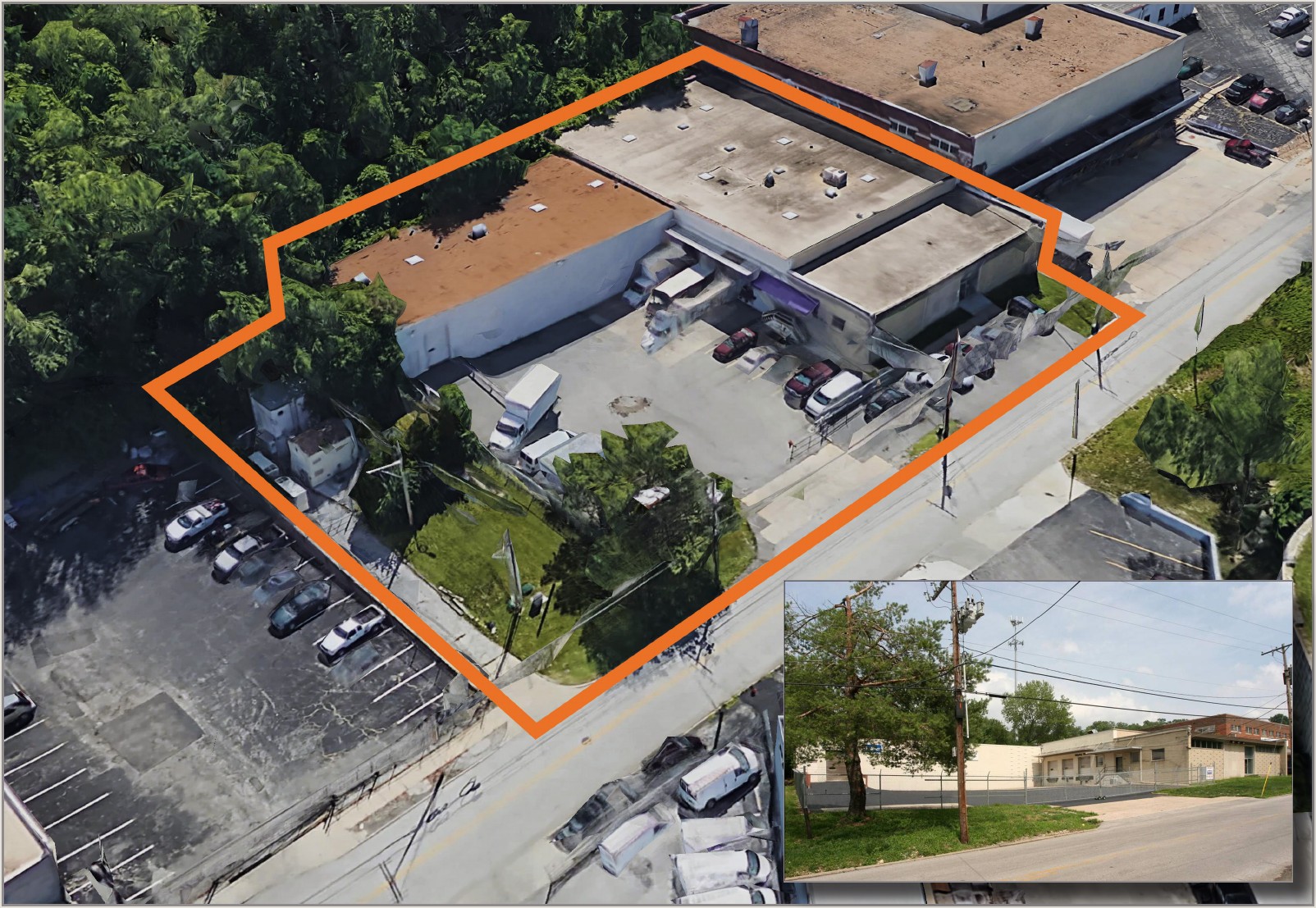 3323 Roanoke Rd, Kansas City, MO 64111