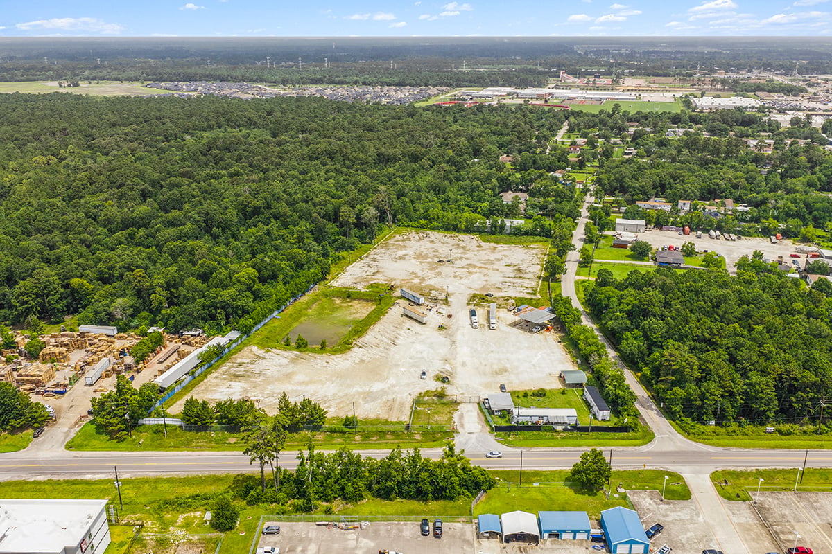 610 Mckinney Ln, Crosby, TX 77532