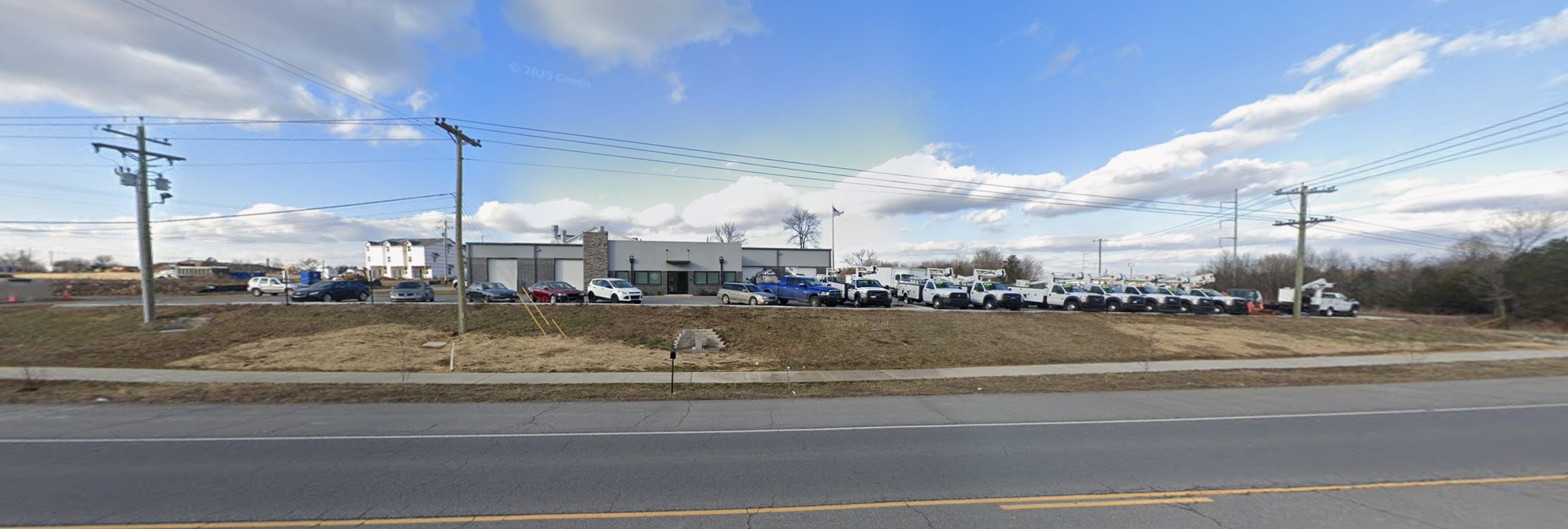 1229 Hartmann Dr, Lebanon, TN 37090-4108