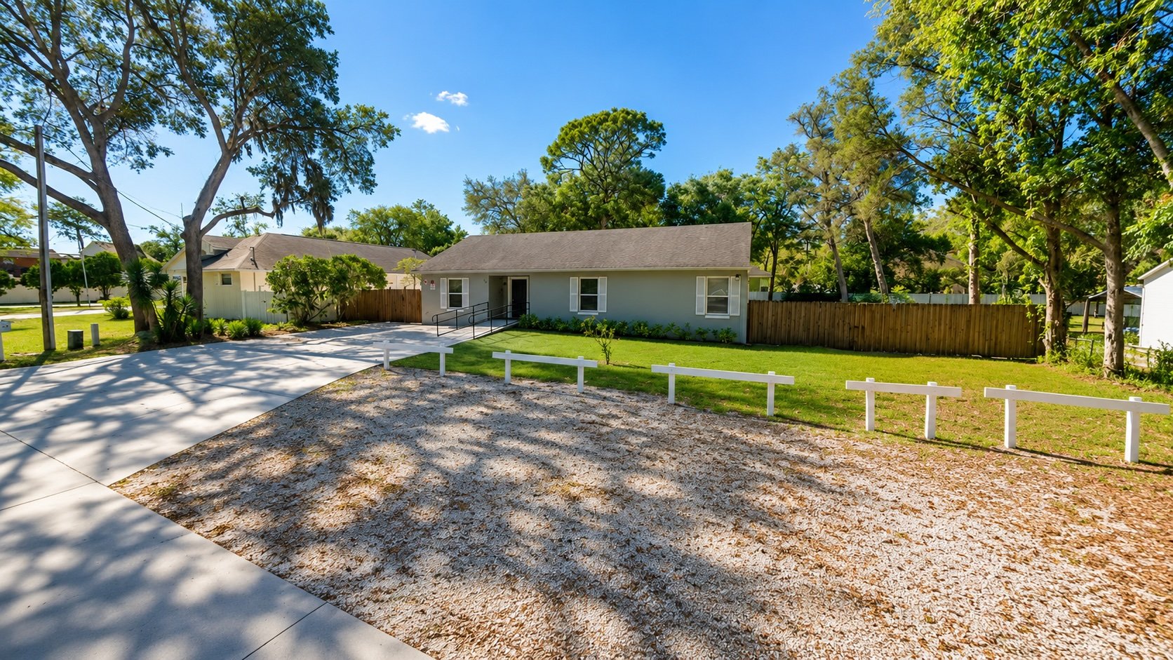 132 E Citrus St, Altamonte Springs, FL 32701